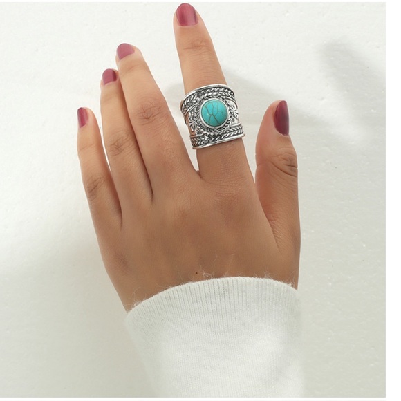Beautiful Turquoise & Silver Adjustable Ring! - Picture 6 of 6